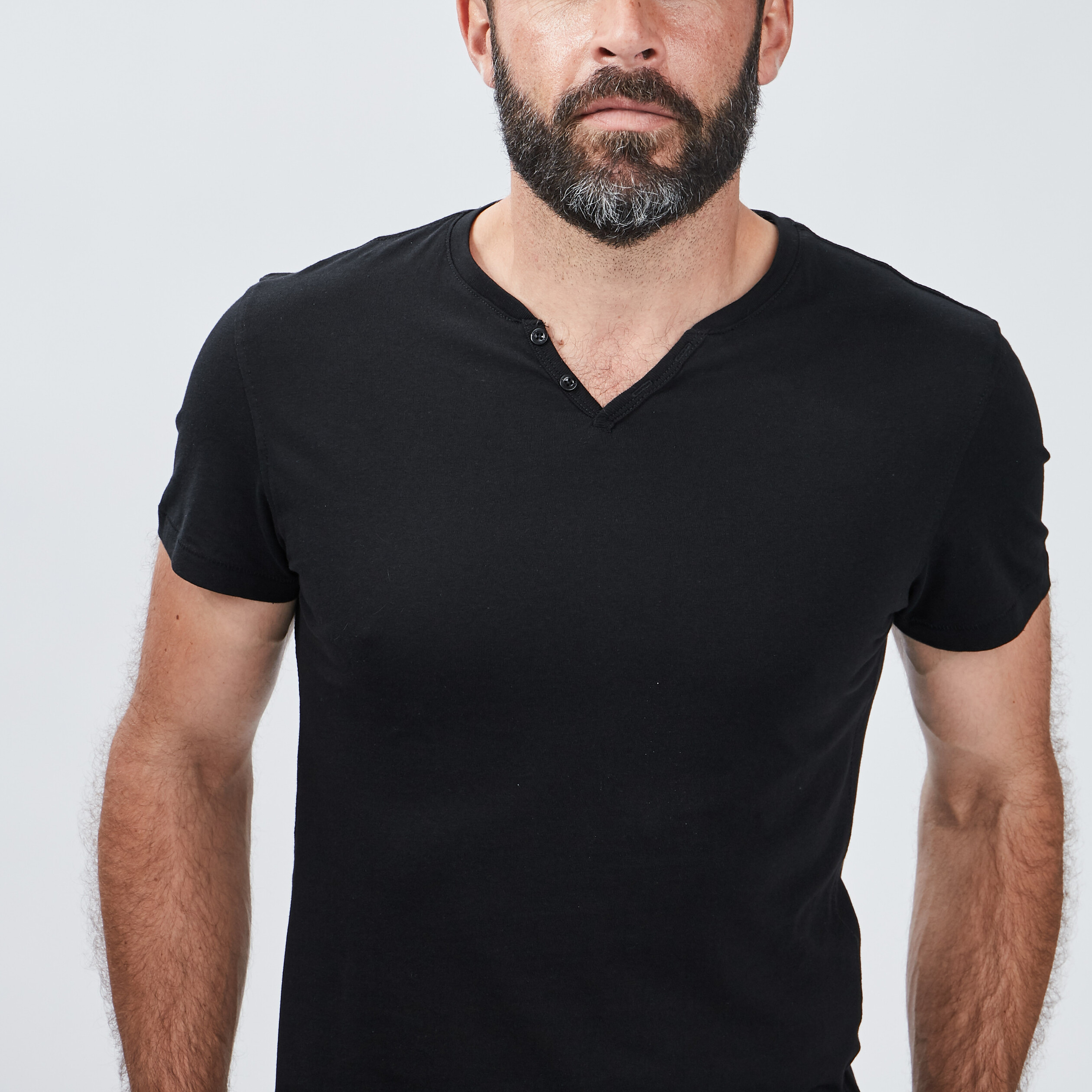 T-shirt manches courtes col tunisien noir homme | La Halle