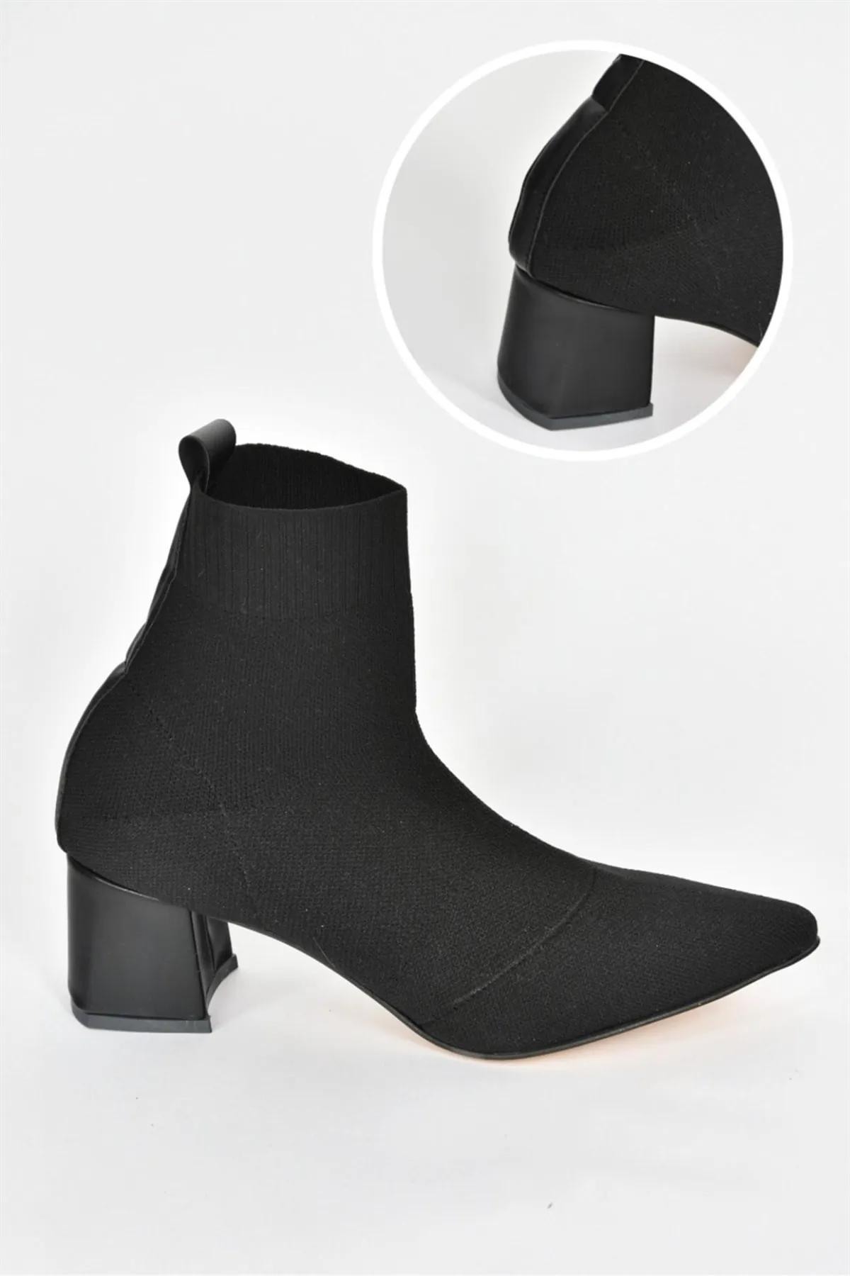 Fox Shoes  Schwarze Strickwaren-Damenstiefel mit dickem Absatz L422763057