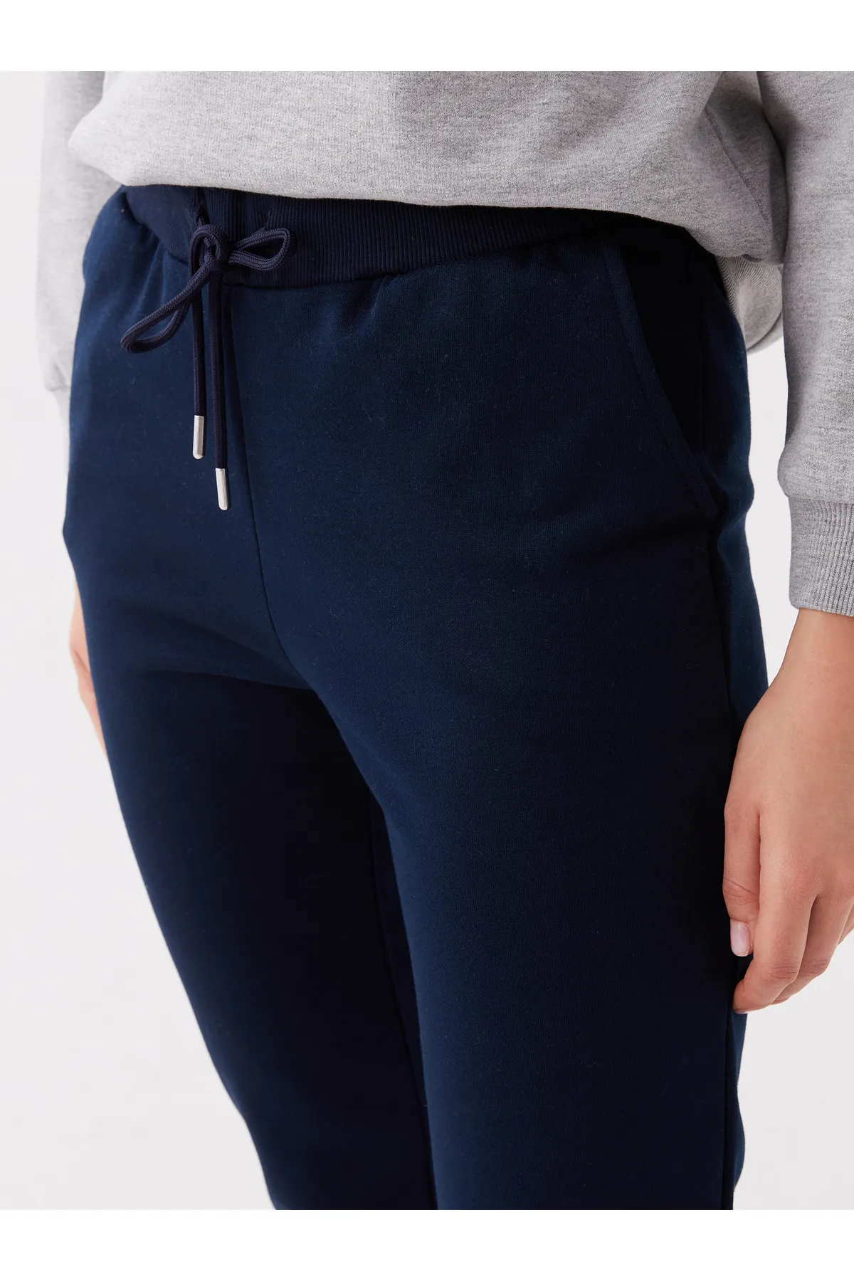 LC Waikiki  Einfarbige Jogginghose für Damen mit elastischem Bund