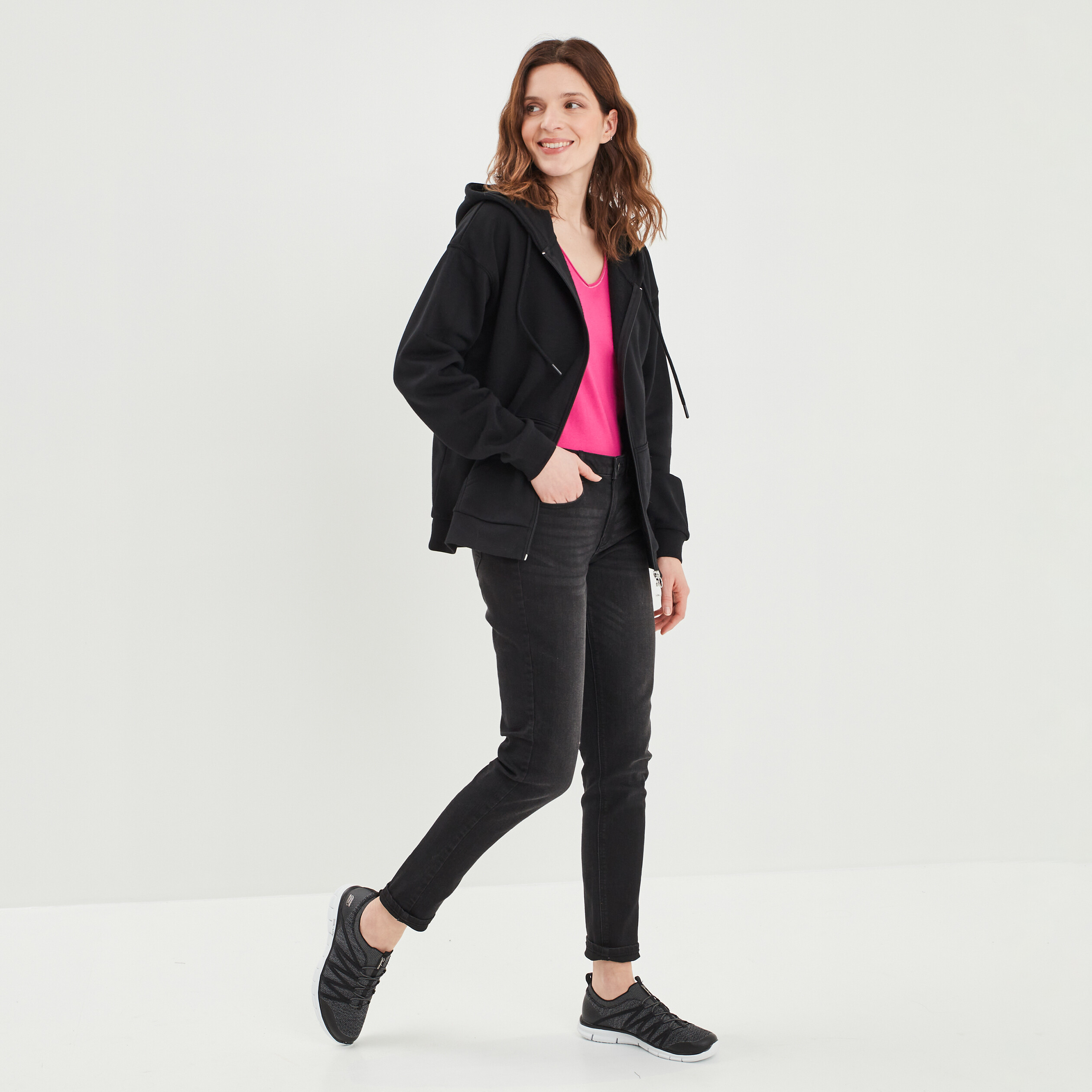 Sweat zippé à capuche noir femme | La Halle