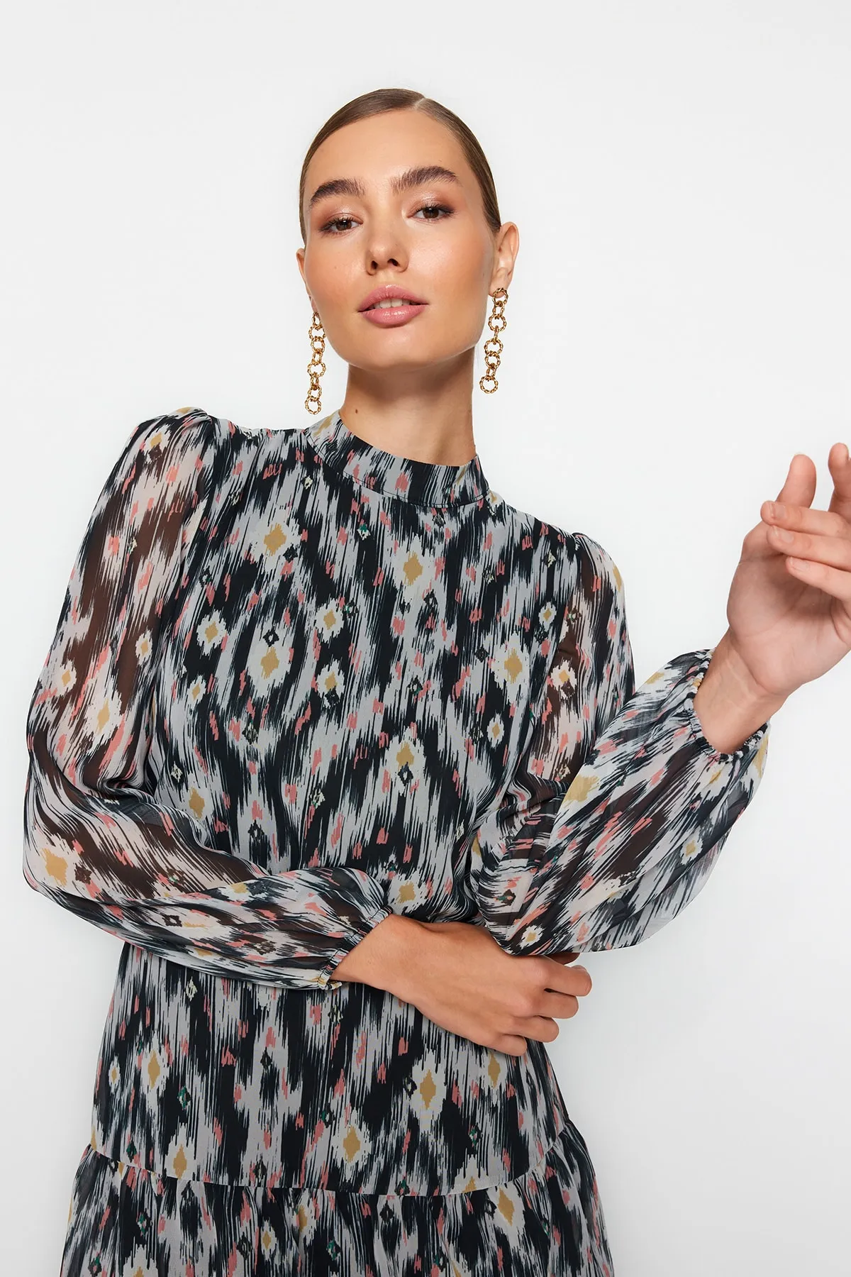Trendyol Collection  Mehrfarbiges Volant-Webkleid TWOAW21EL0354