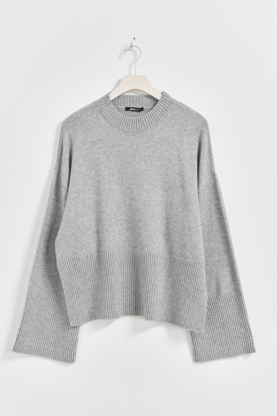 Knitted crew neck sweater