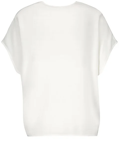 Fließendes Blusenshirt mit Faltendetail