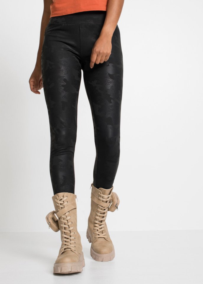 Glanzleggings mit Camouflage-Druck