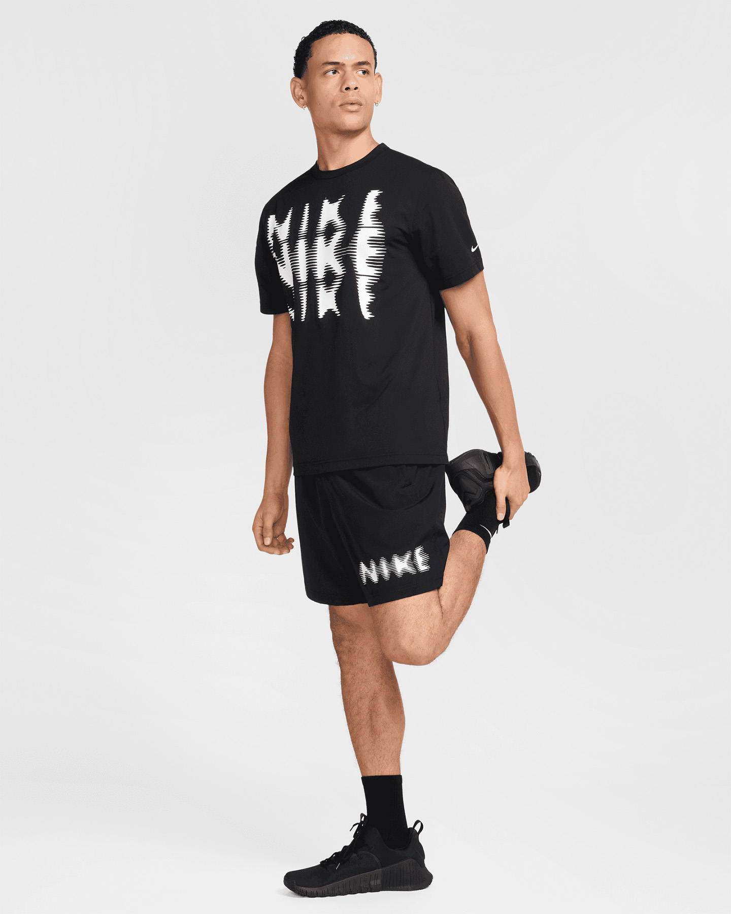 Tréningové nohavice Nike Dri Fit Graphic 7in M HJ3105-010