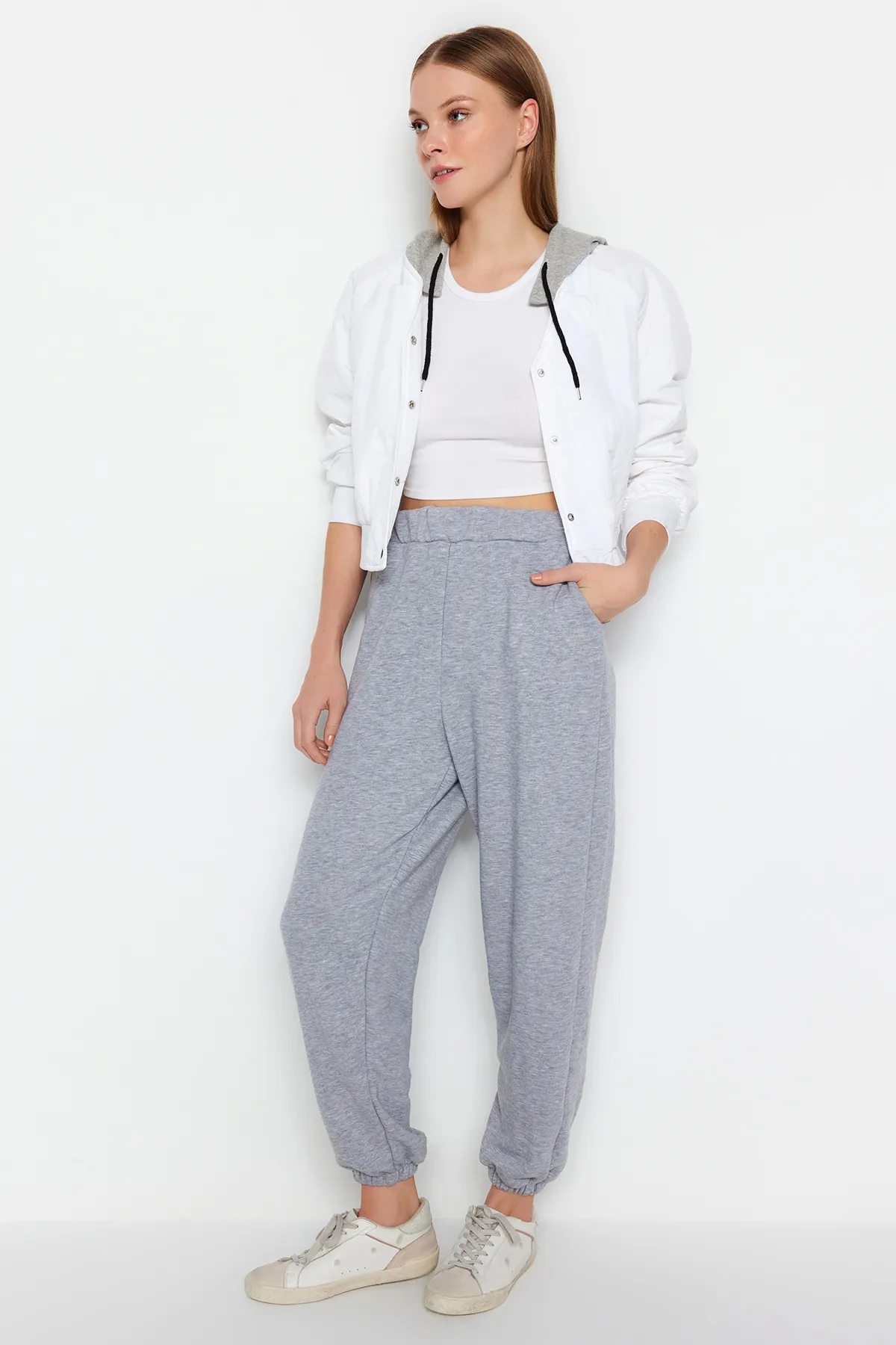 Trendyol Collection  Jogginghose - Grau - Jogger