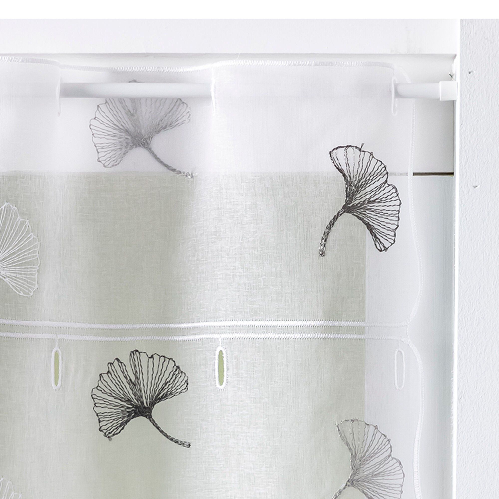 Rideau modulable hauteur brodé fleurs de ginkgo