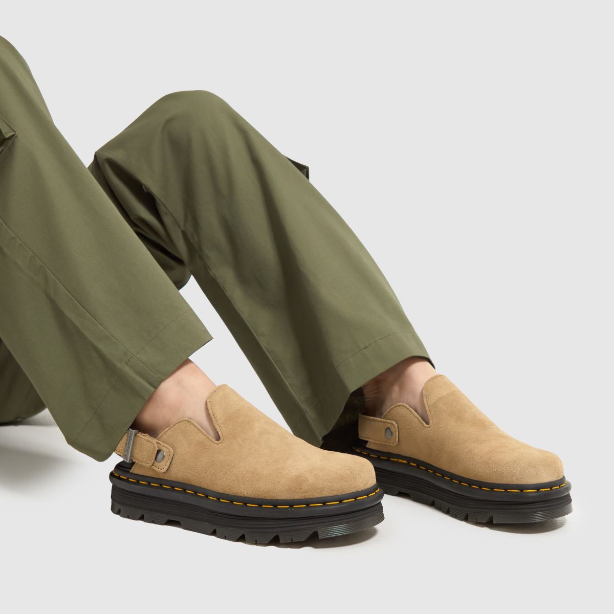 Dr. Martens Zebzag Öszvér Szandál Barna Színben