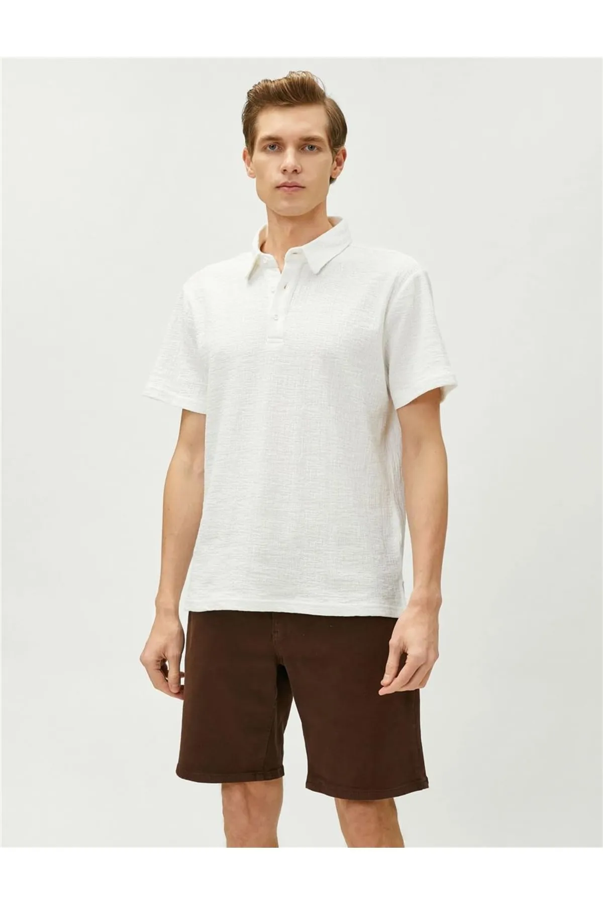 Koton  3sam10074mk 010 Ecru Herren-Kurzarm-T-Shirt aus Baumwolljersey mit Polokragen