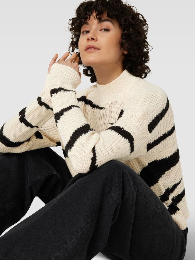 Strickpullover mit Turtleneck Modell 'LUANA' in offwhite