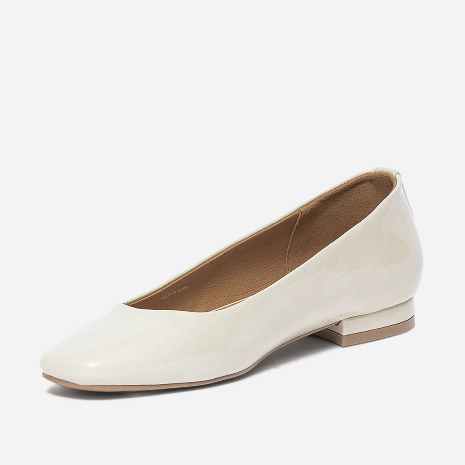 Ballerine blanc cassé verni à bout carré