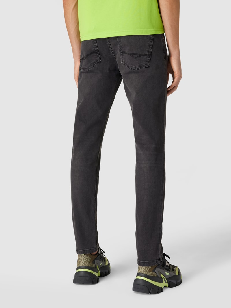 Straight Fit Jeans mit Brand-Detail in mittelgrau