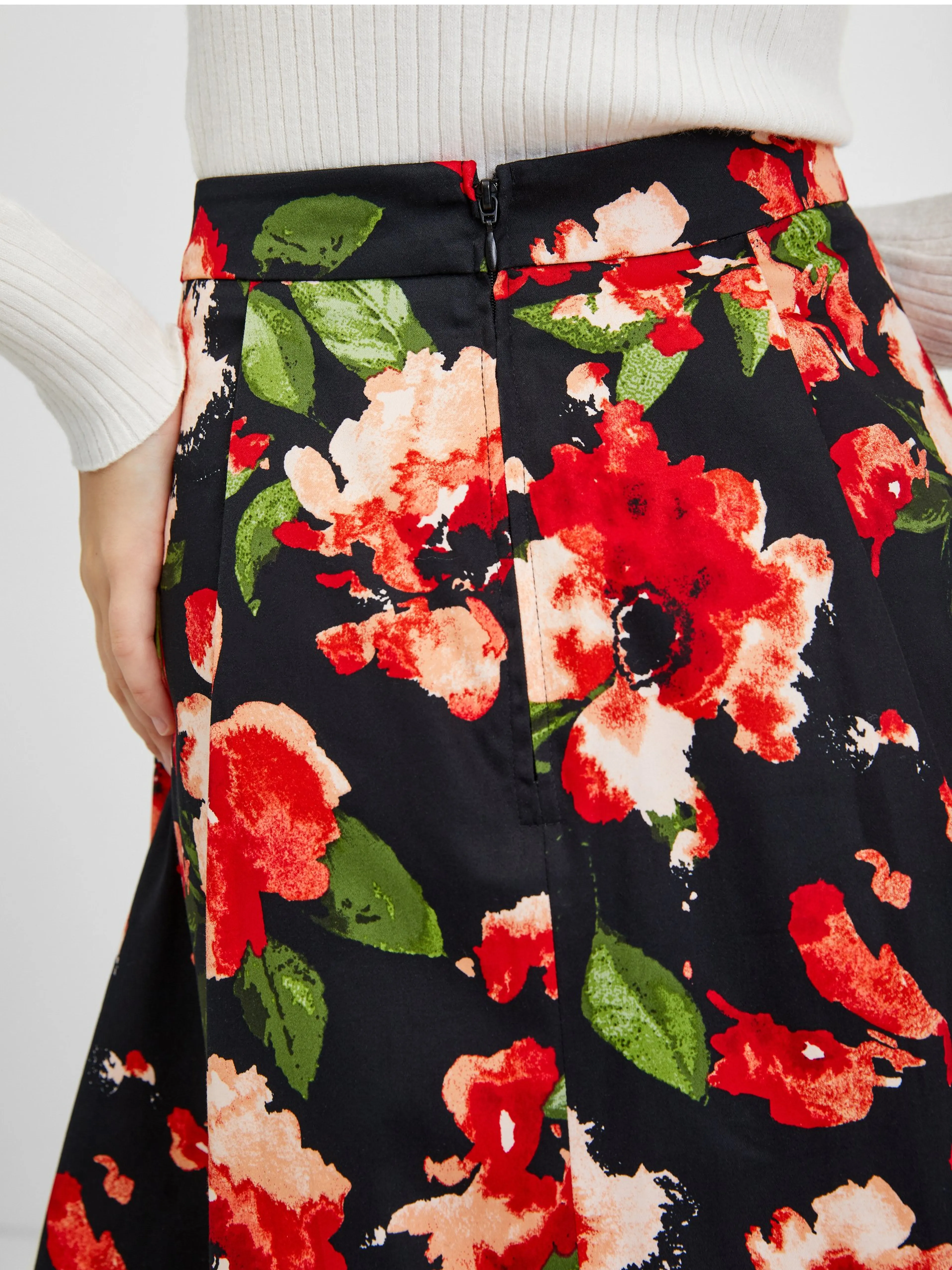 Rot-schwarzer Damen Blumenrock ORSAY