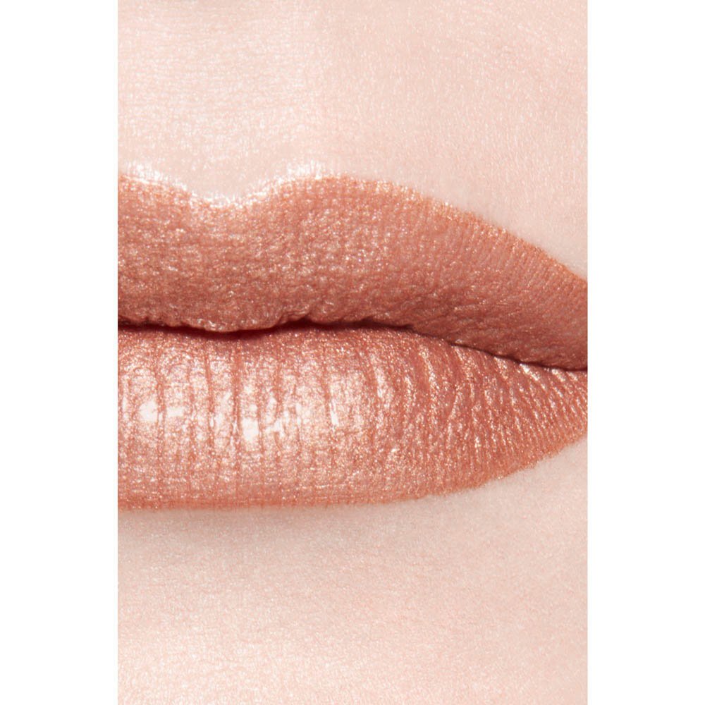 CHANEL ROUGE ALLURE LAQUE DER GLÄNZENDE FLUID-LIPPENSTIFT MIT LANGEM HALT