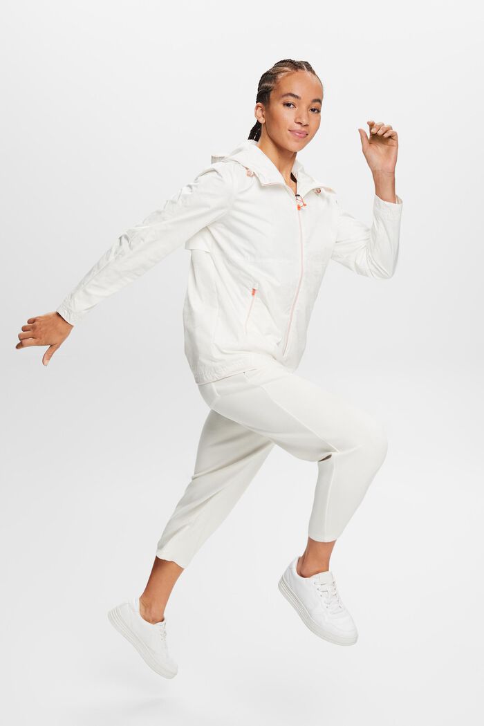 Active Windbreaker