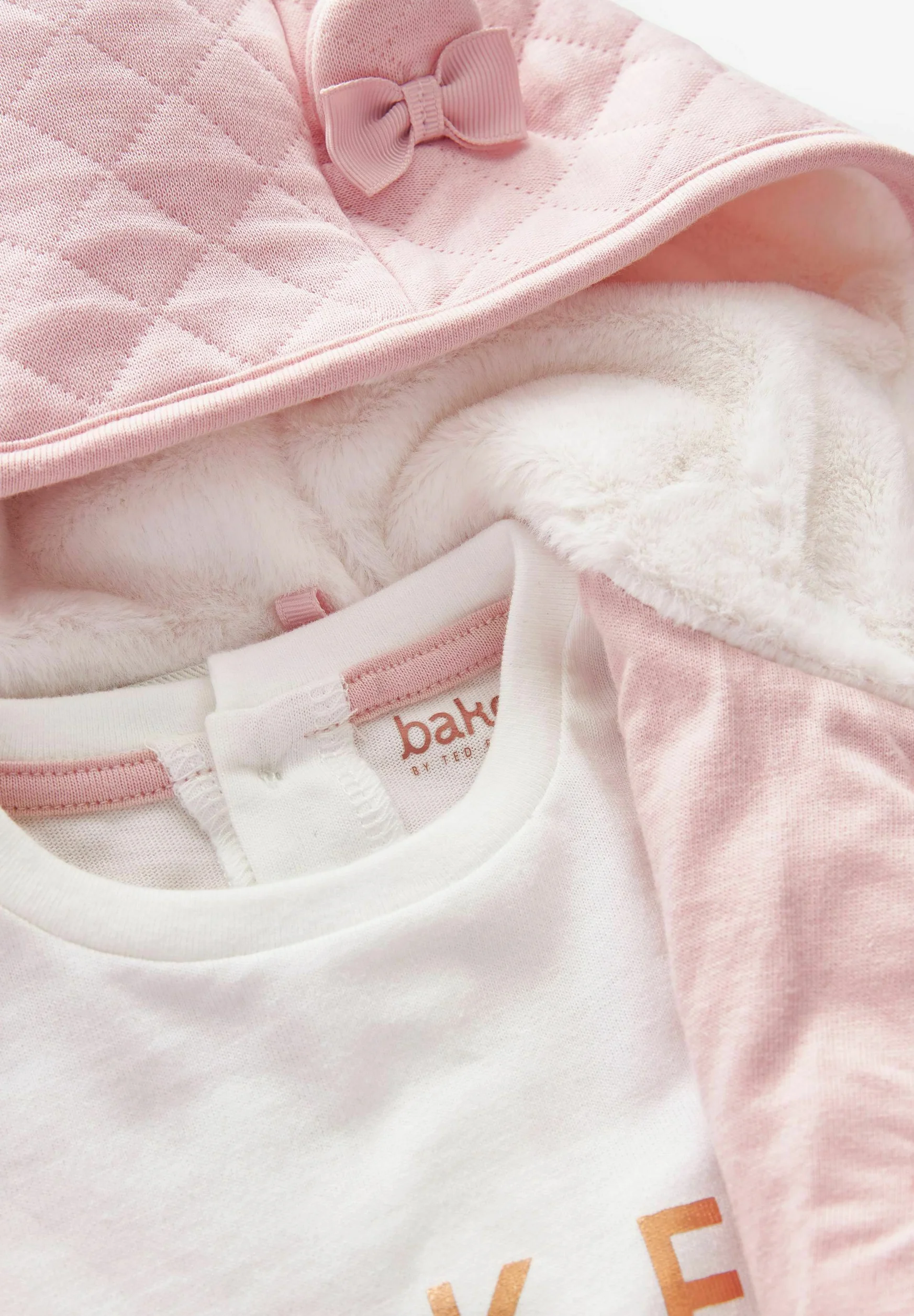 Conjunto de 3 piezas acolchado Baker by Ted Baker - Ajuste regular - Sudadera