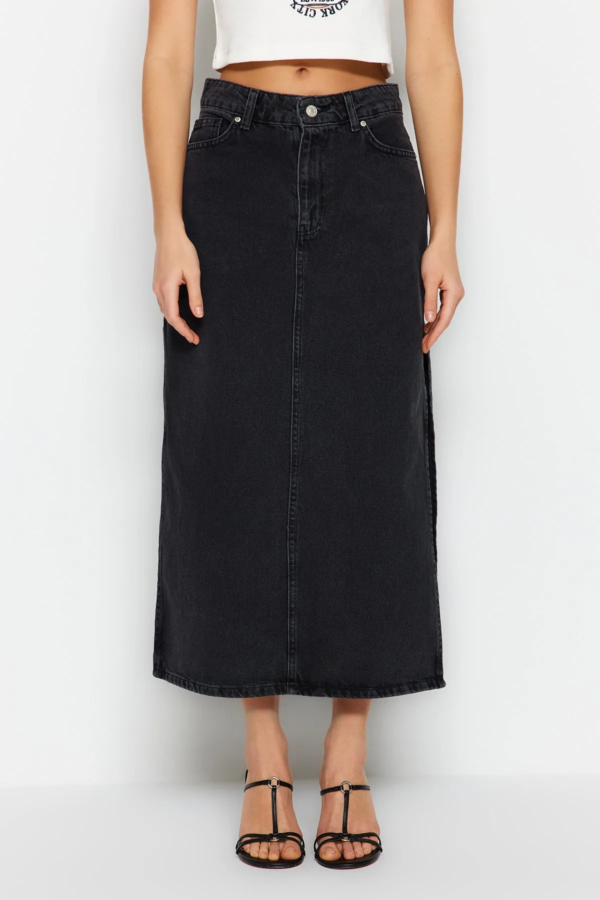 Trendyol Collection  Anthrazitfarbener Maxi-Jeansrock mit Schlitz und hoher Taille TWOSS23ET00109