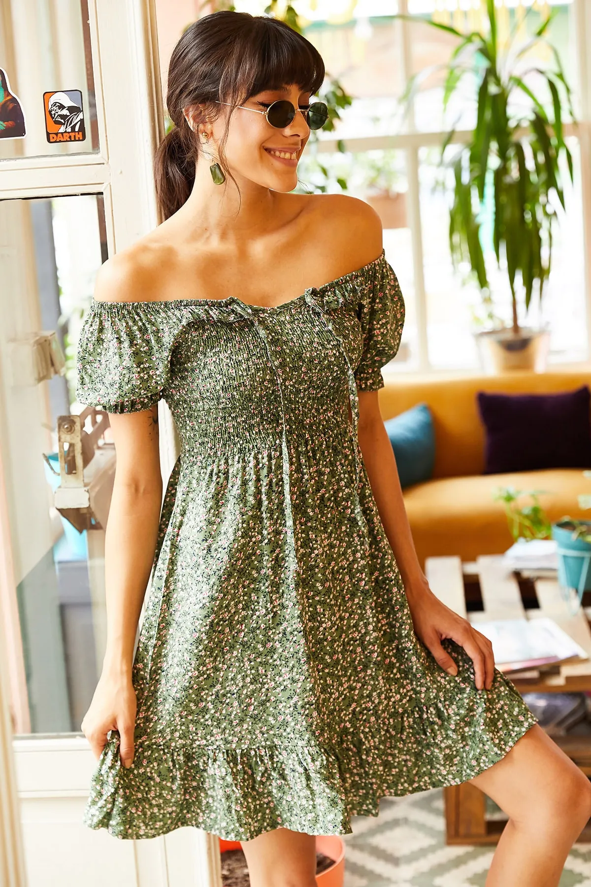 Olalook  Grünes, ausgestelltes Kleid mit Gimped-Kragen und Bindegürtel für Damen ELB-19001190