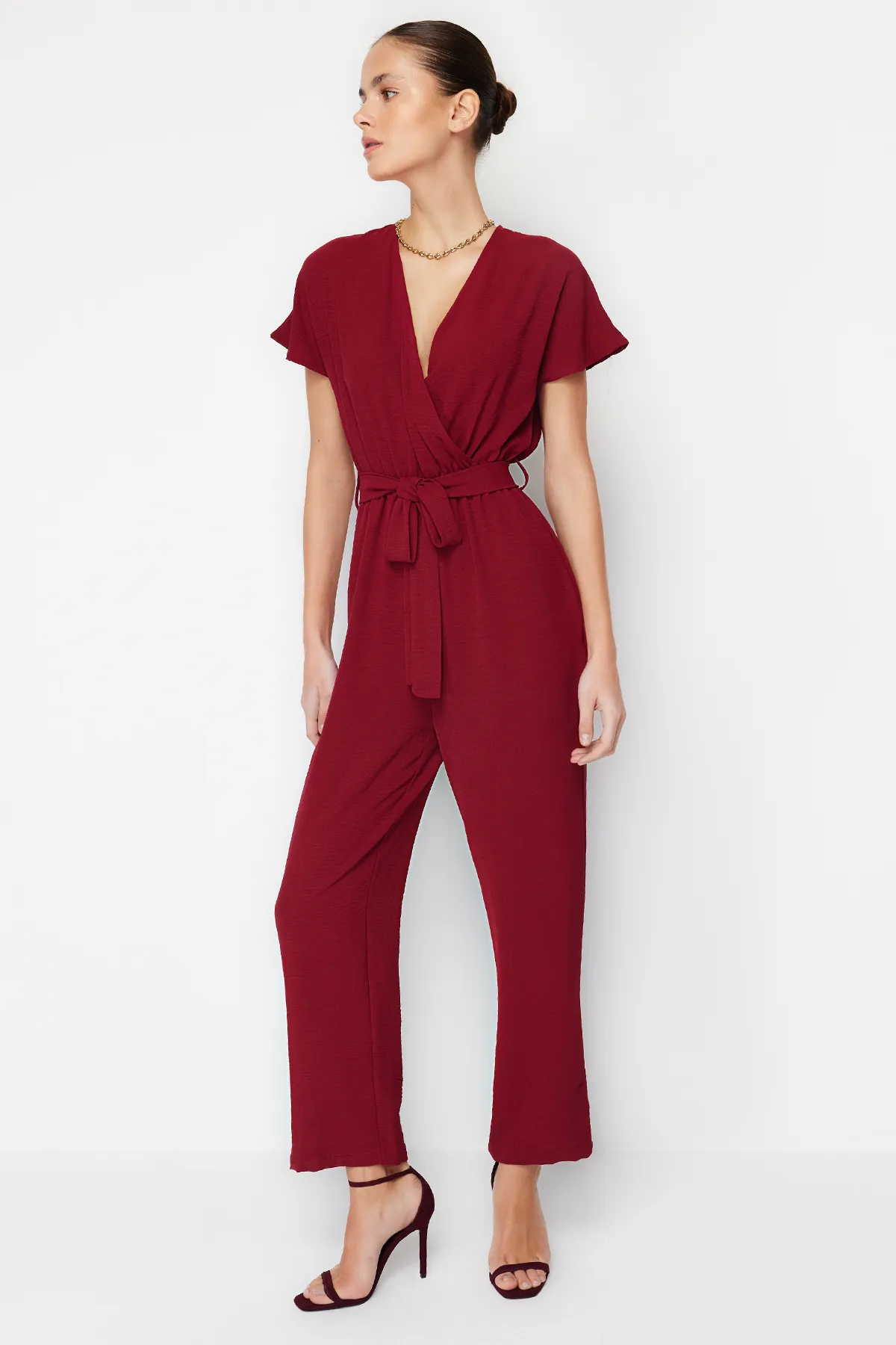 Trendyol Collection  Weinroter Maxi-Weboverall mit Schnürung und detailliertem zweireihigem Kragen TWOSS21TU0112