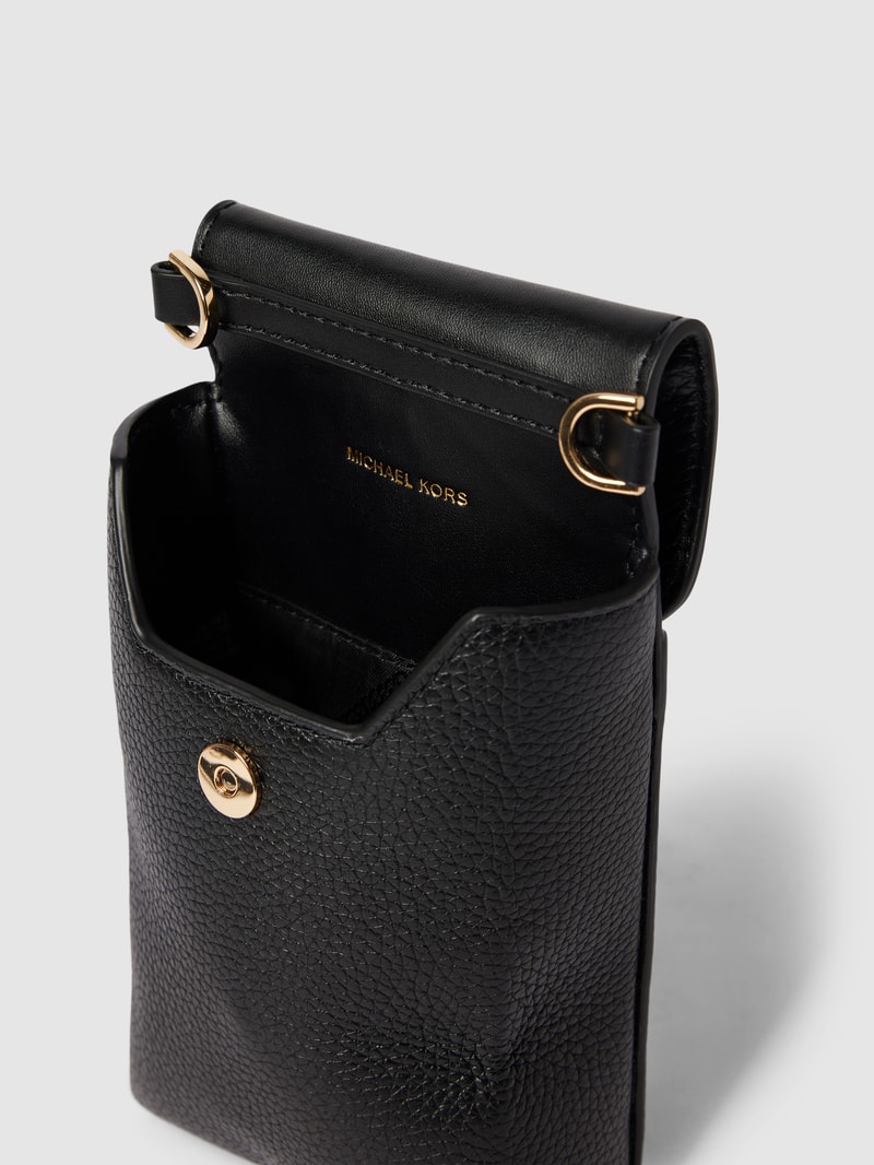 Crossbody Bag mit Label-Applikation Modell 'JET SET' in schwarz