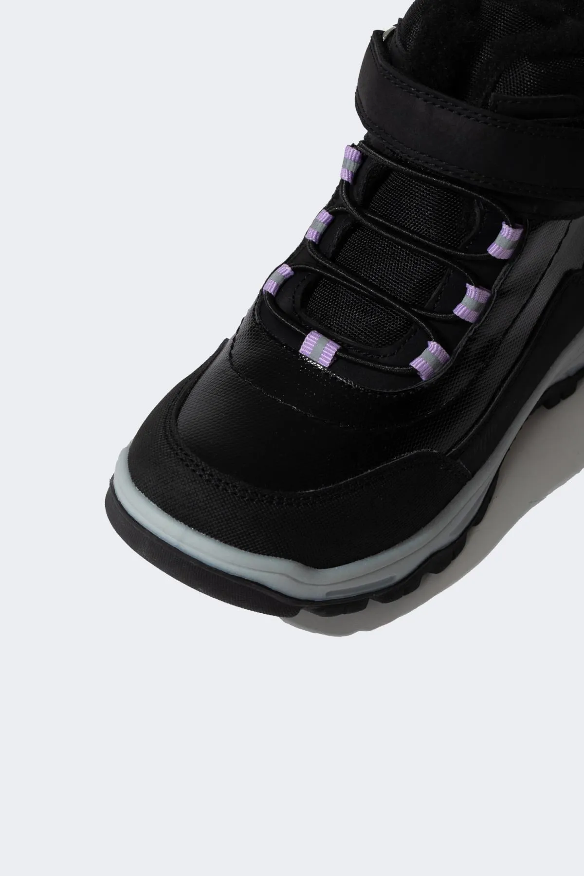 DeFacto  Mädchen Stiefel aus Kunstleder mit Klettverschluss und gezackter Sohle A8083a823au