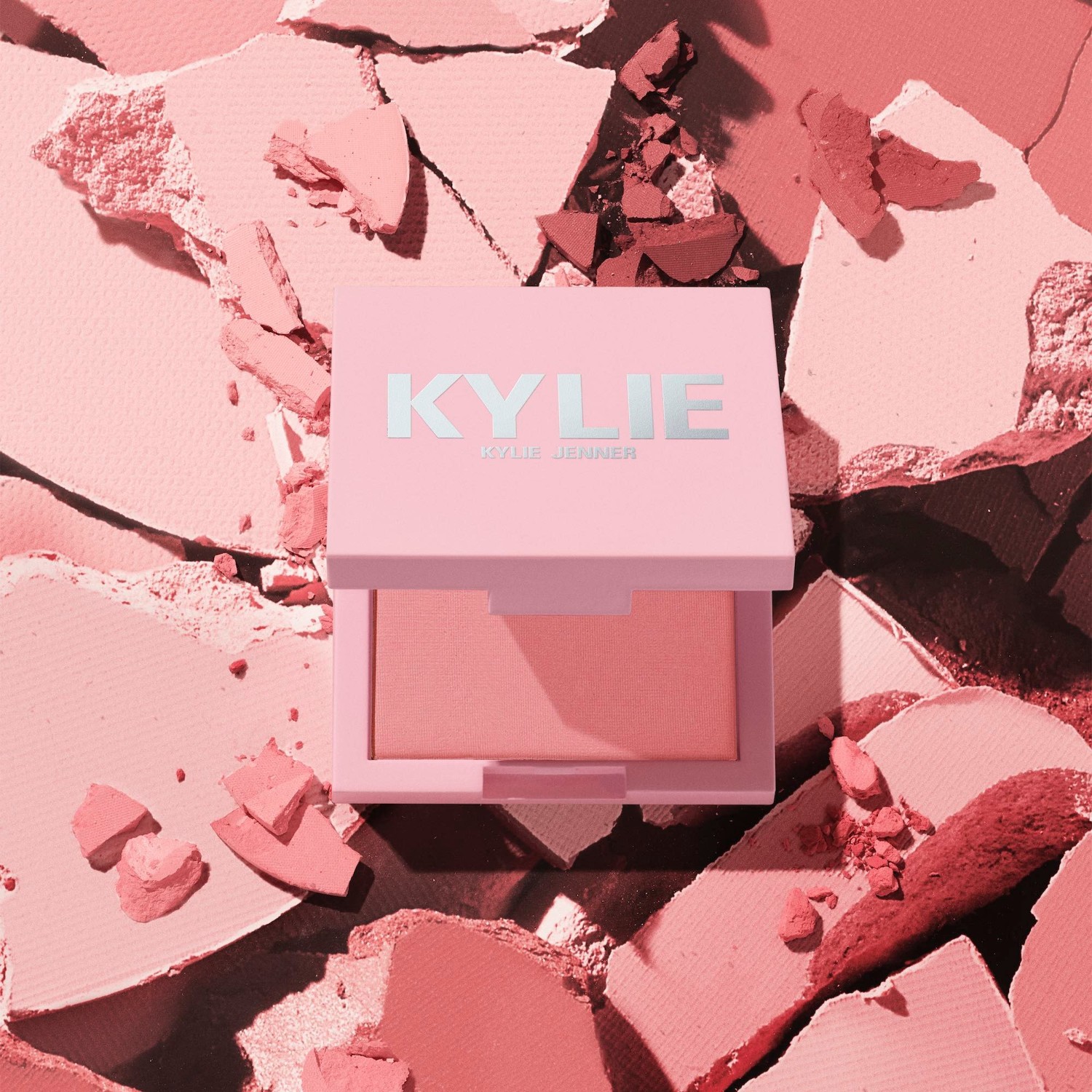KYLIE COSMETICS Pudră de fard de obraz compactă