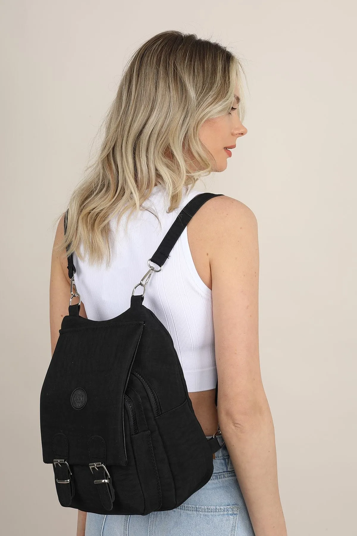 Madamra  Schwarze Schulhandtasche und Rucksack aus Crinkle-Stoff für Damen