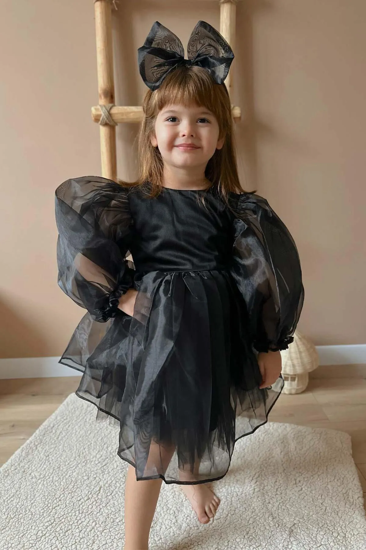 Le Mabelle  Schwarzes, langärmliges Organza-Partykleid für Mädchen – Salbei