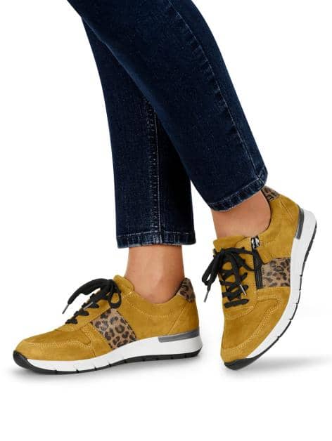 Schnürschuh