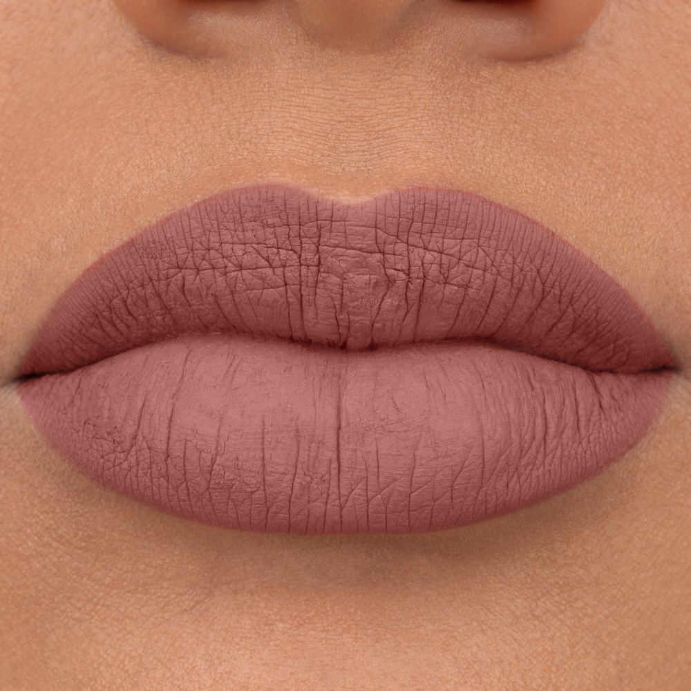 essence 8h MATTE liquid lipstick rouge à lèvresliquide 02 Silky Hazelnut Rouge à Lèvres