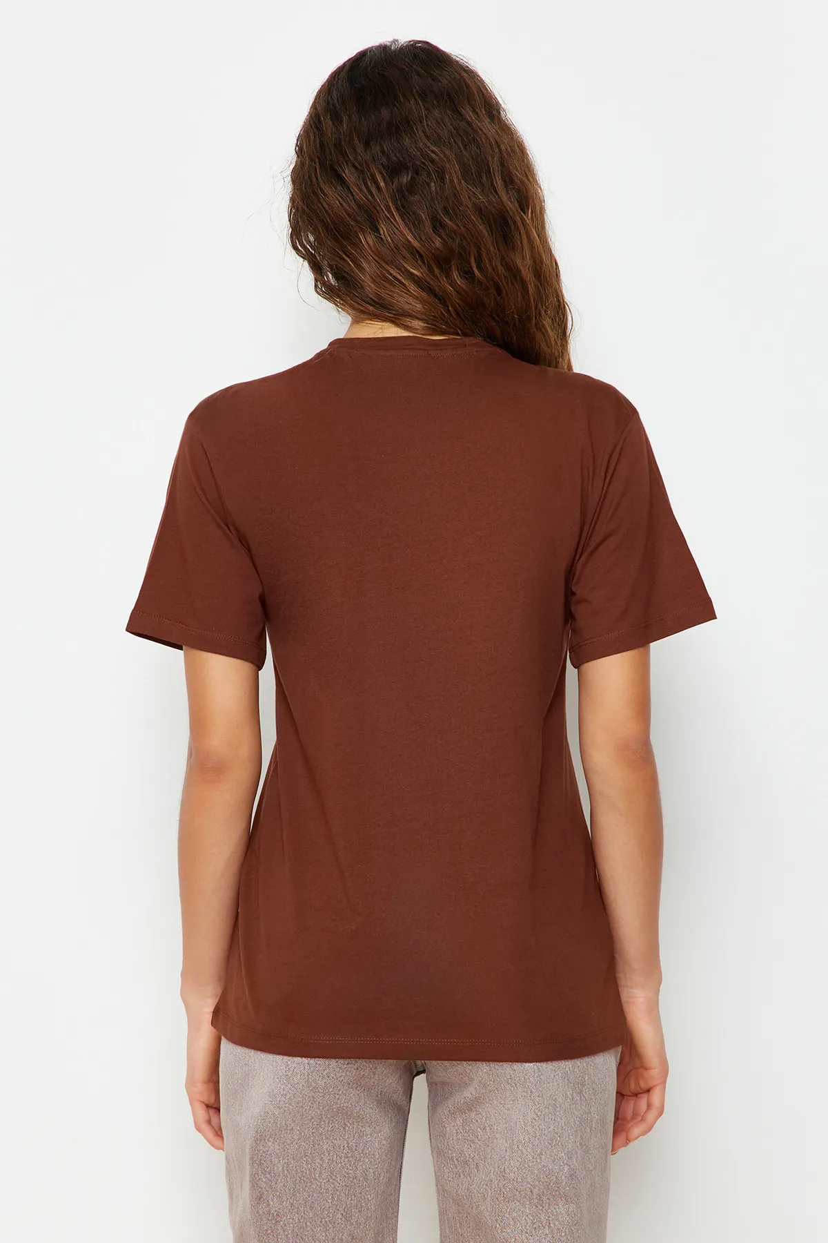 Trendyol Collection  Strick-T-Shirt im Boyfriend-Schnitt mit Rundhalsausschnitt - Braun, 100 % Baumwolle TWOSS20TS0134