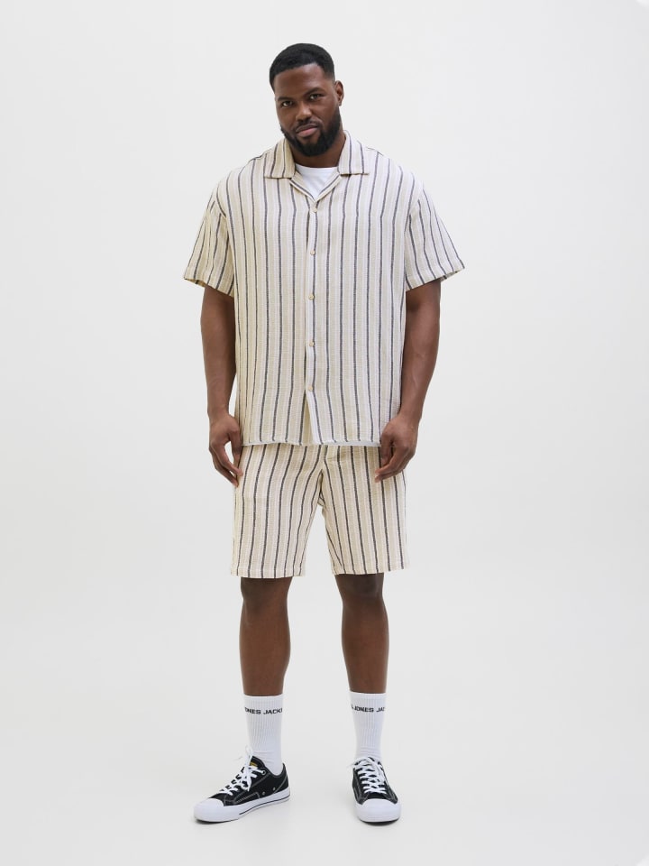 JACK & JONES PLUS Relaxed Fit Shorts in Celadon Tint günstig kaufen
