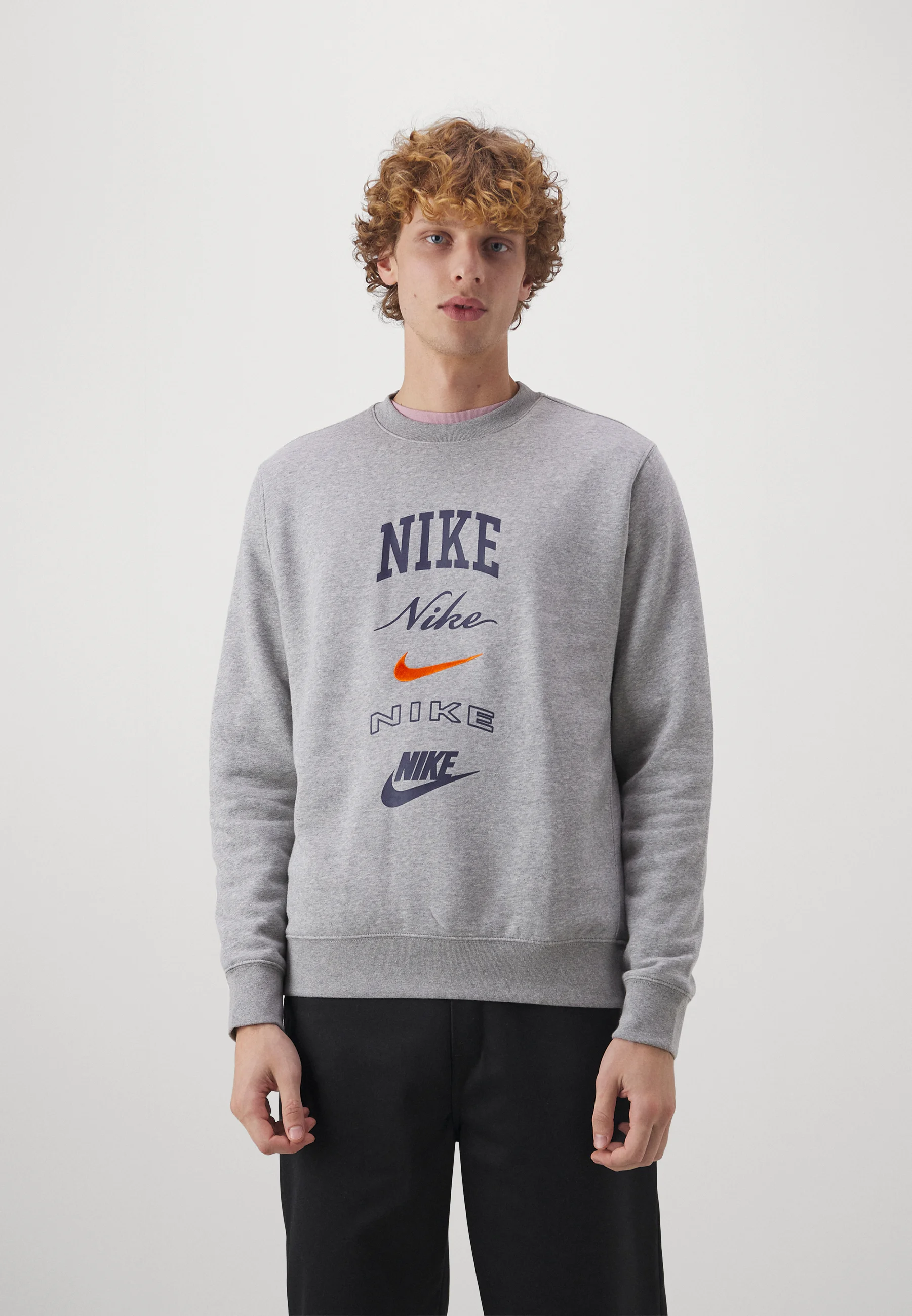 Nike Sportswear CLUB CREW STACK - Sudadera