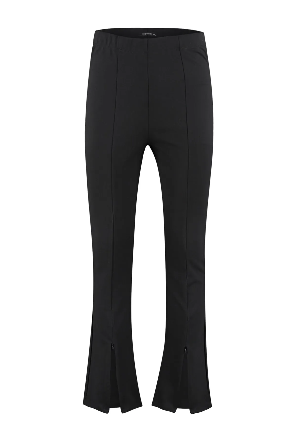 Trendyol Curve  Schwarze, schmal geschnittene Strickhose mit hohem Bund und Reißverschluss TBBSS23AR00011