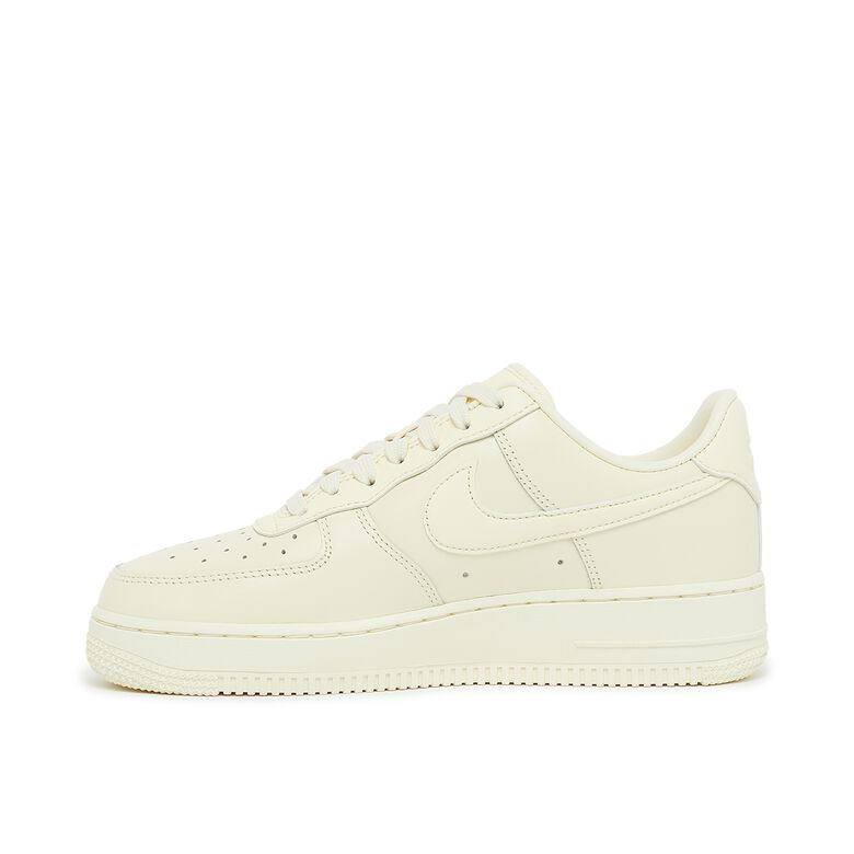 NIKE Wmns Air Force 1 '07 Fresh coconut milk/coconut milk