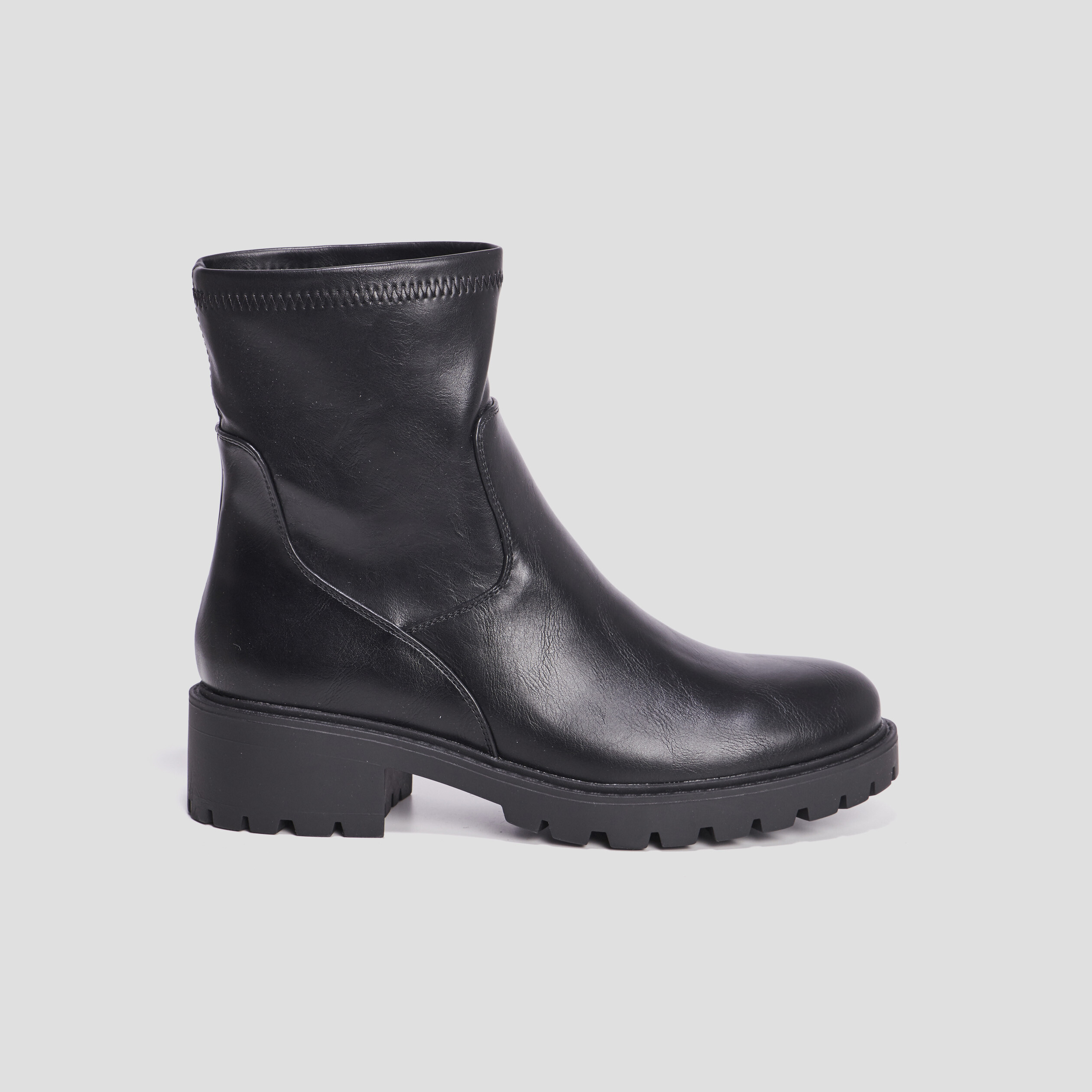 Bottines ranger crantées noir femme | La Halle