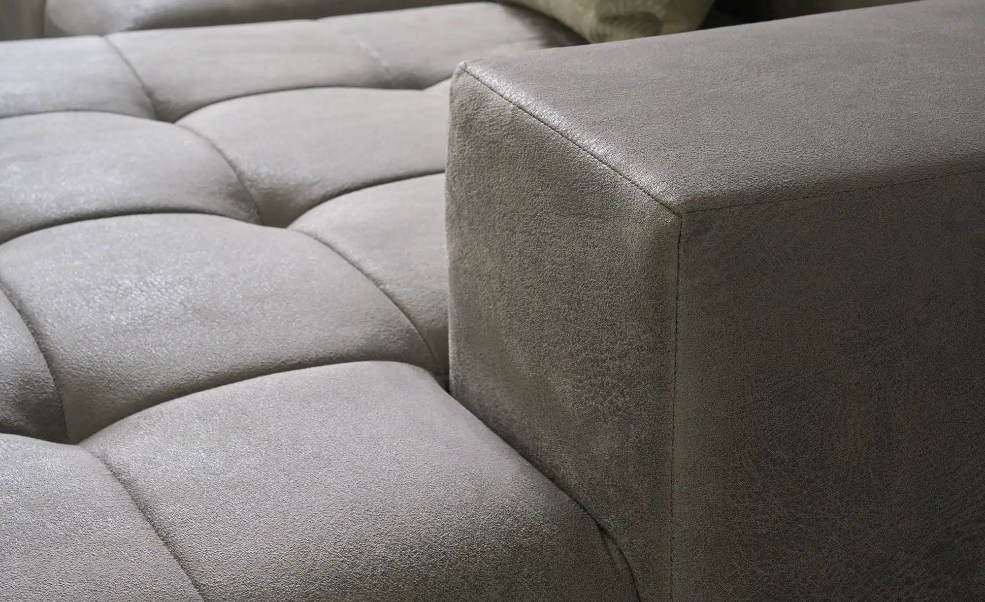 Twist Wohnlandschaft aus Mikrofaser Caro