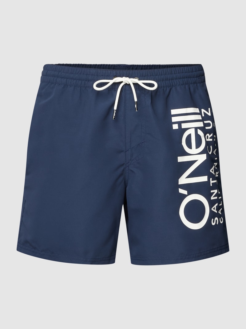 Badehose mit Label-Print Modell 'Original Cali' in marineblau
