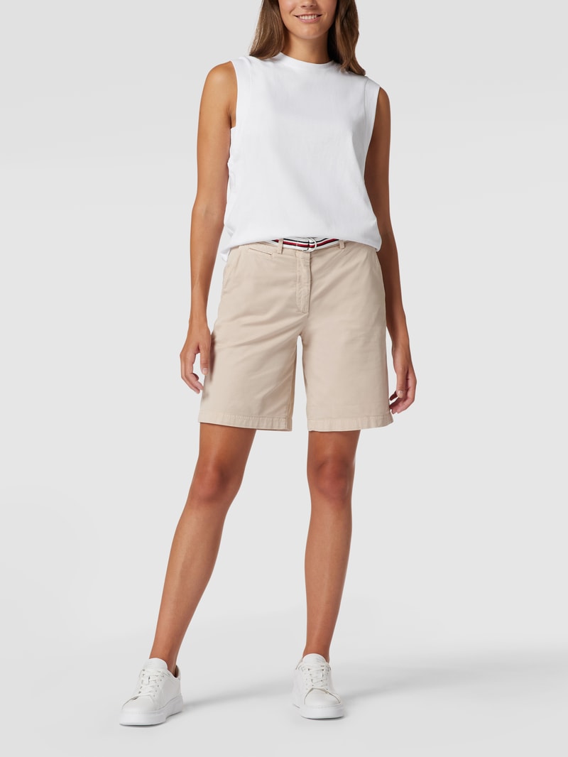 Bermudas mit Stoffgürtel in beige