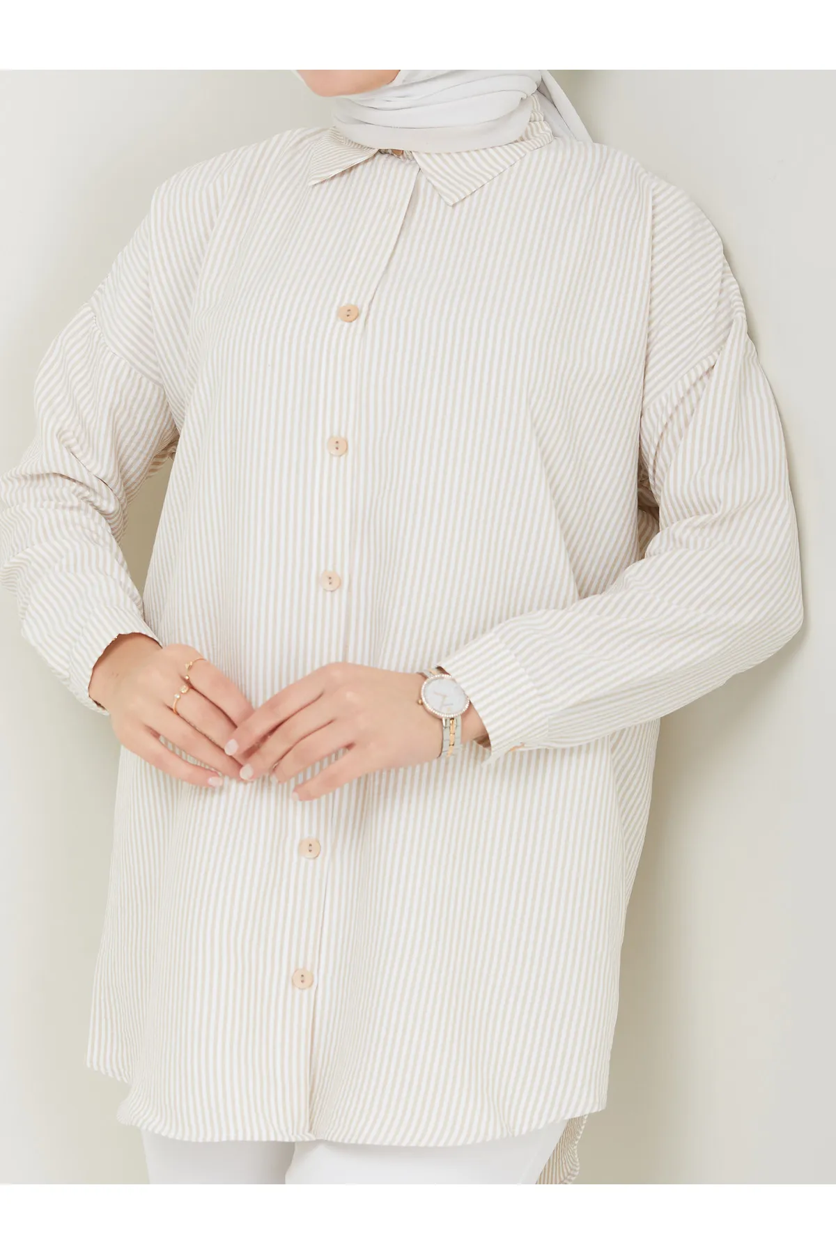VOLT CLOTHİNG  Gestreiftes Hijab-Shirt für Damen