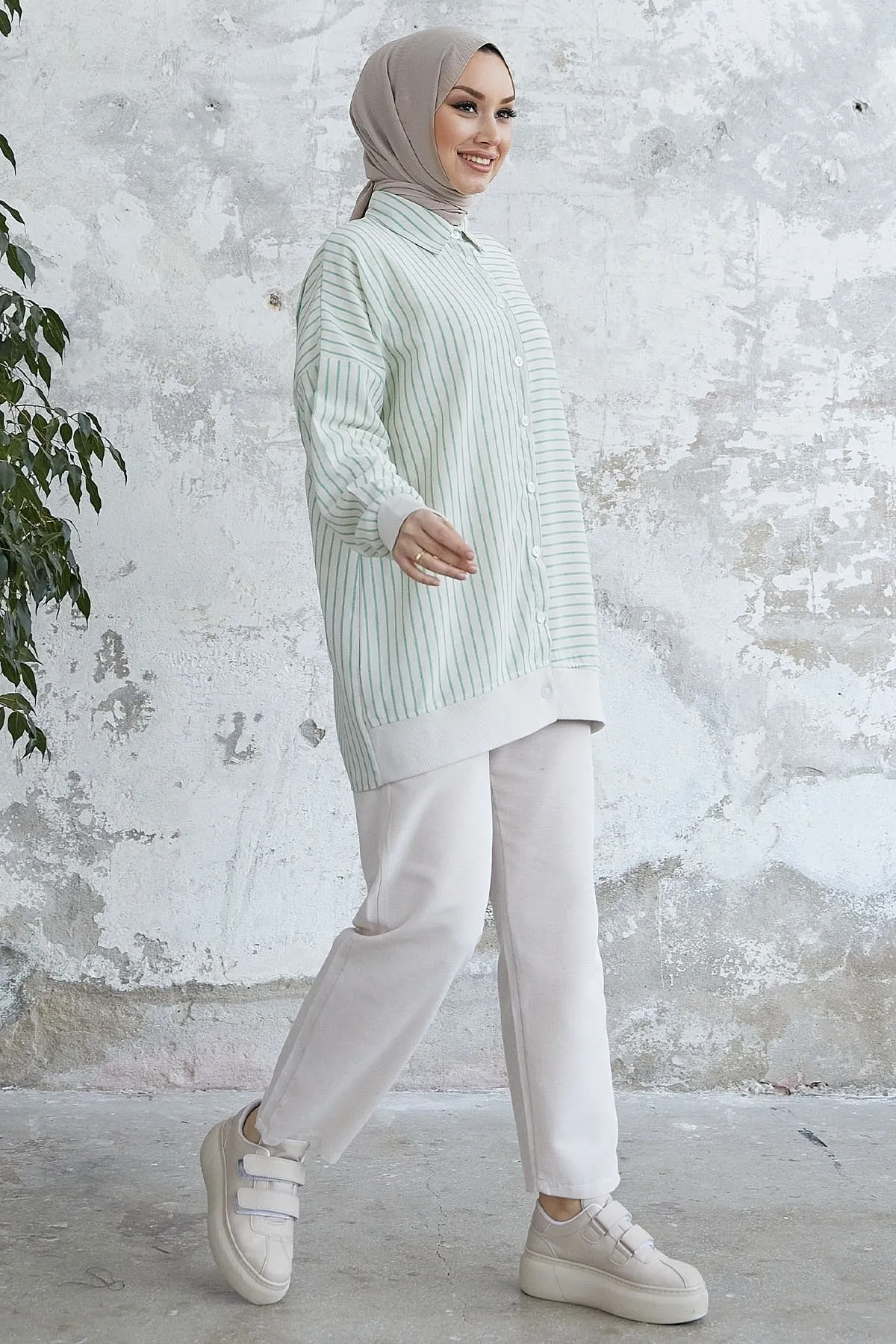 InStyle  Elinya Leinenhemd-Set mit Streifenmuster – Grün