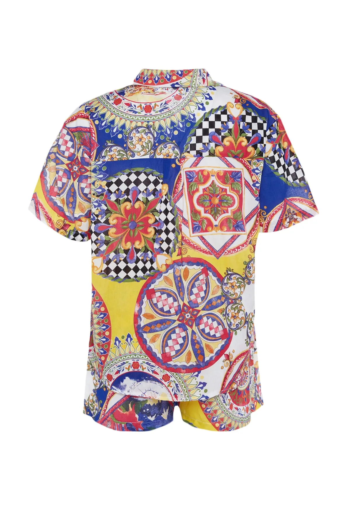 Trendyol Collection  Gewebtes Hemd-Shorts-Set aus 100 % Baumwolle mit Fliesenmuster TBESS23AU00012