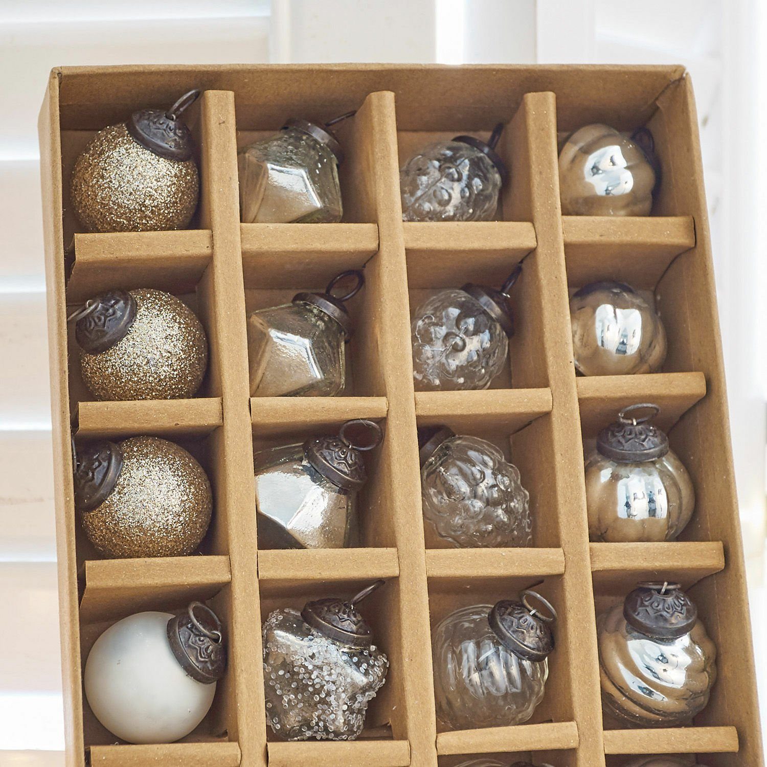 Mirabeau Christbaumschmuck Weihnachtsschmuck 24er Set Sanary silber (24-tlg), Weihnachtsdekoration