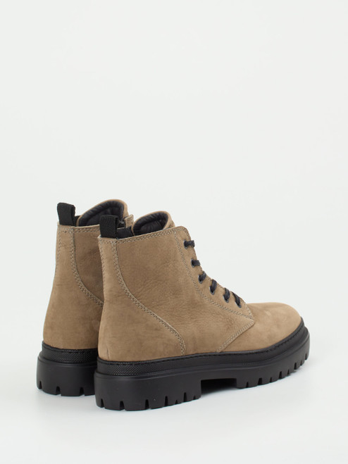 Boots-47012490525 Konstantin Starke
