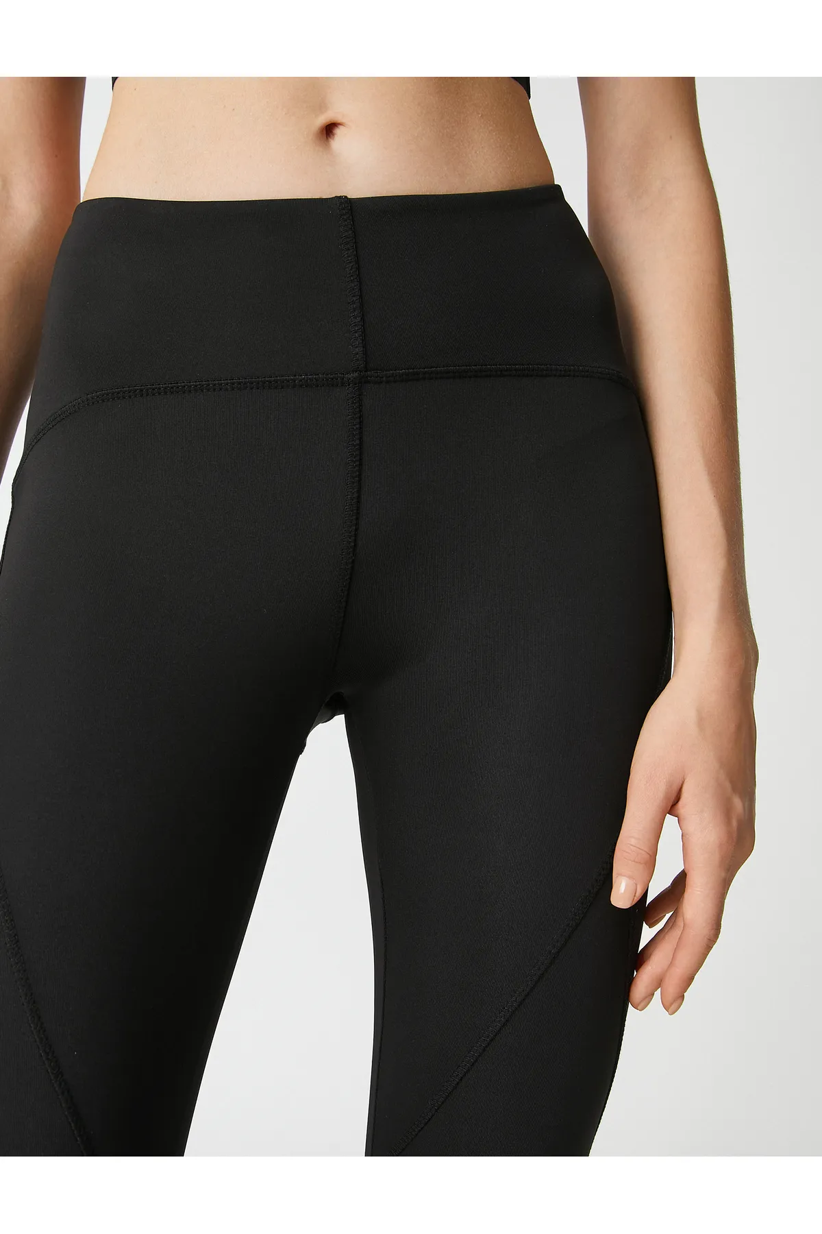 Koton  Sporttights mit normaler Taille und Nahtdetails