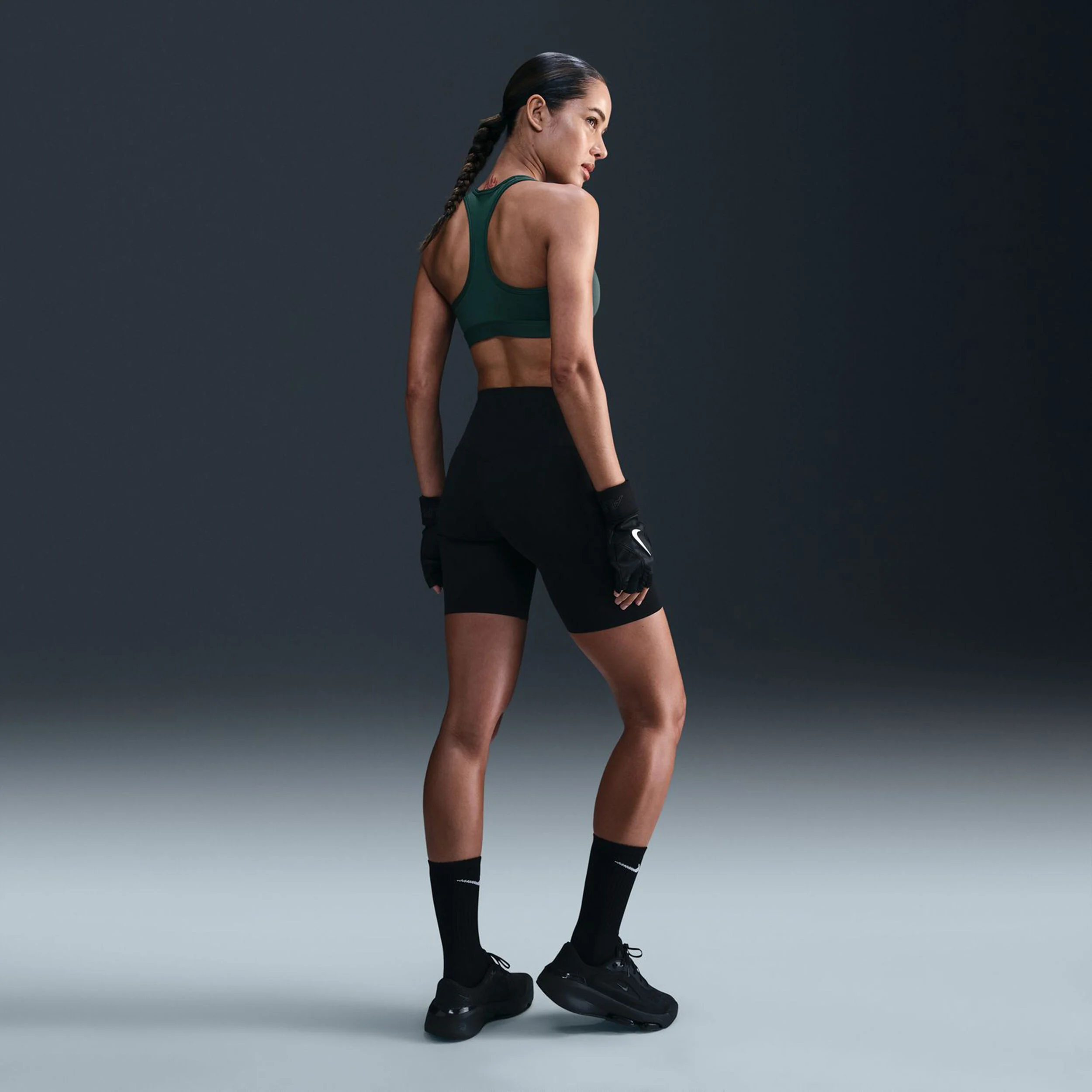 Swoosh Medium Support Sport-BH Damen - Grün, Weiß