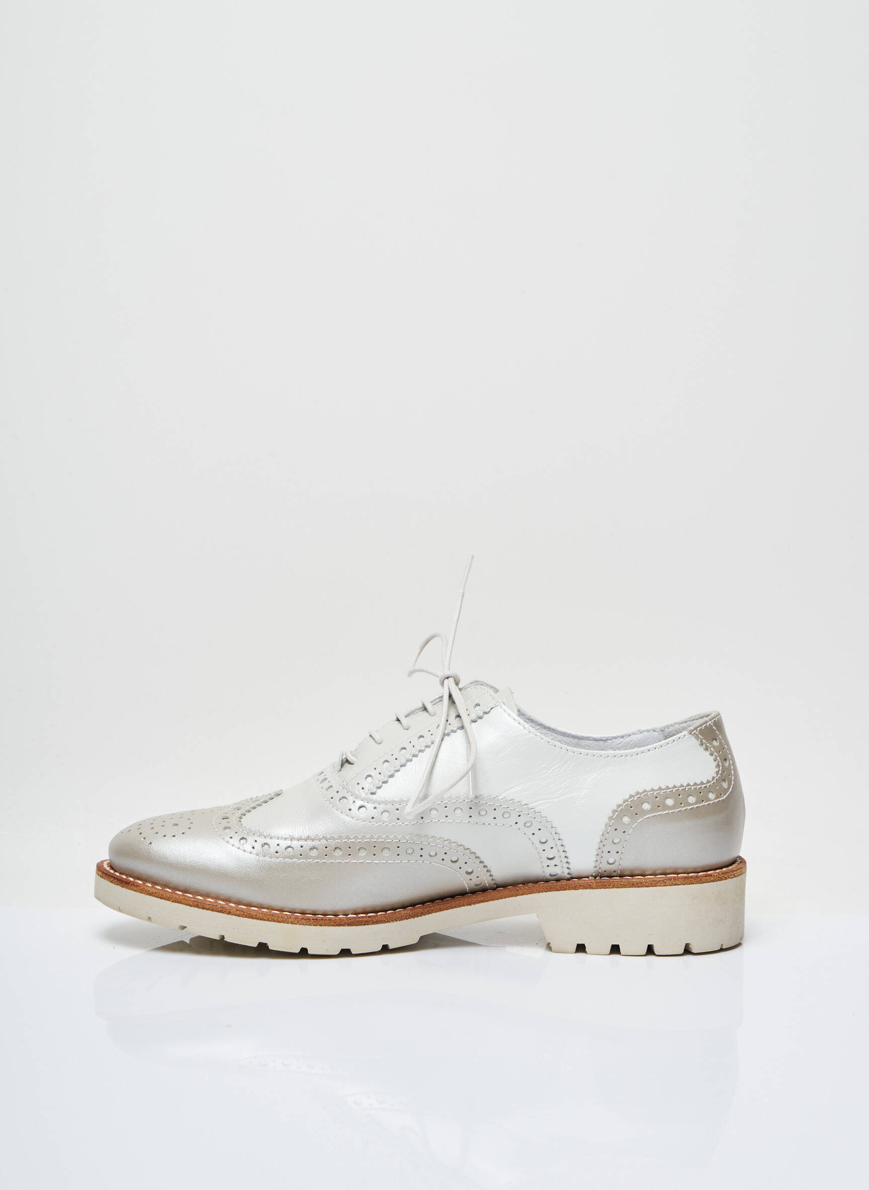 Nero Giardini Derby Femme couleur beige