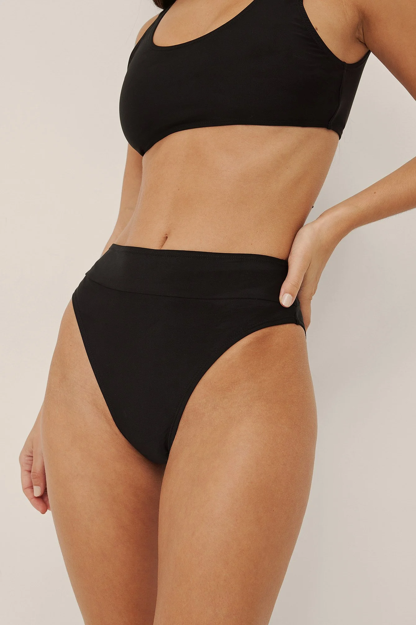 Bikini-Höschen mit hoher Taille