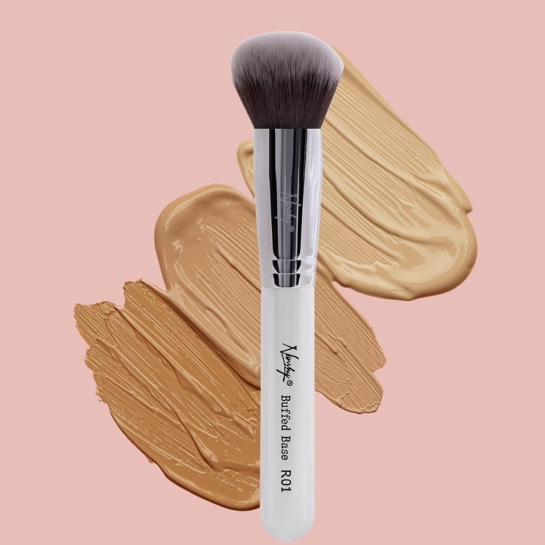 Buffed Base Round Brush