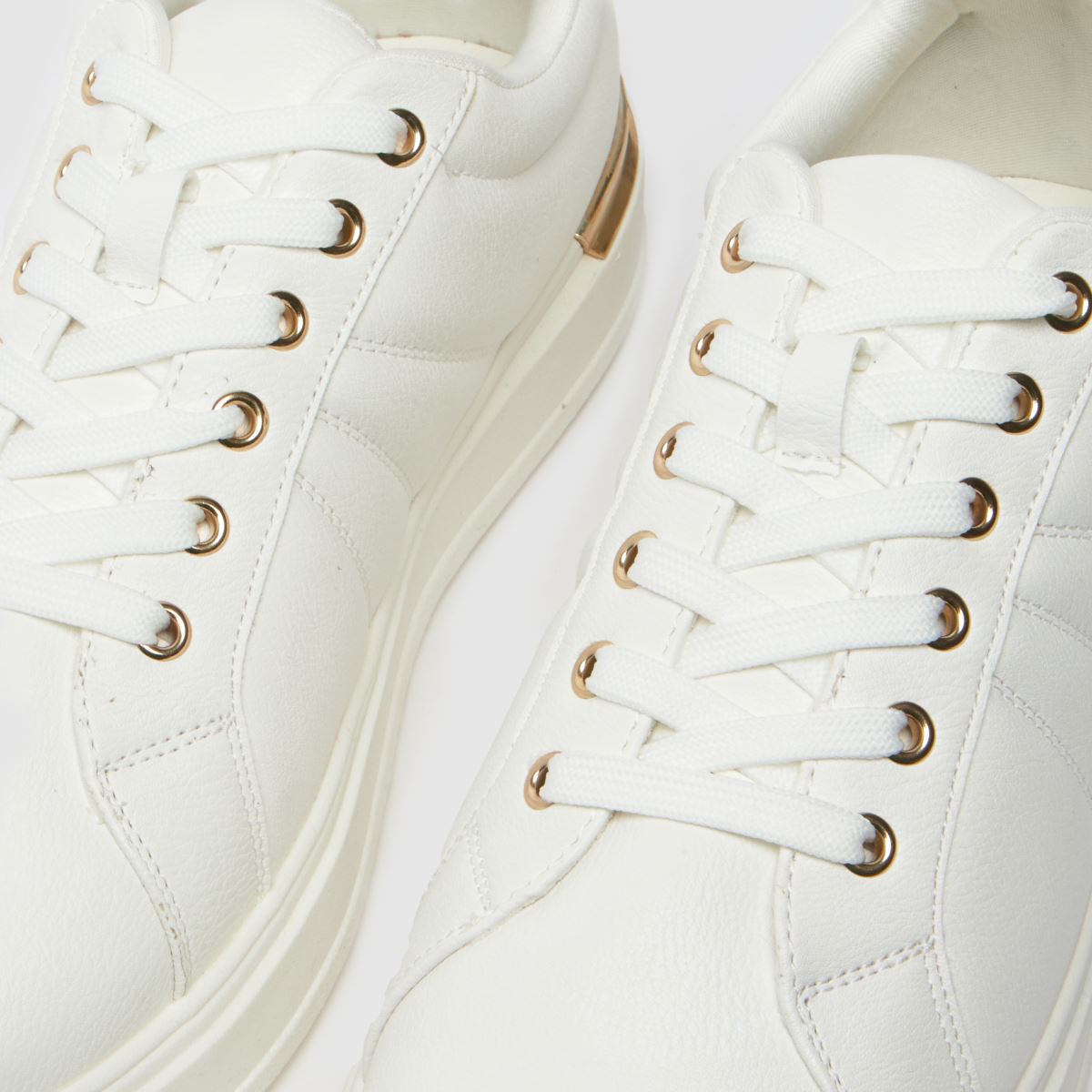 Schuh Maya Hardware sportcipők fehér színben